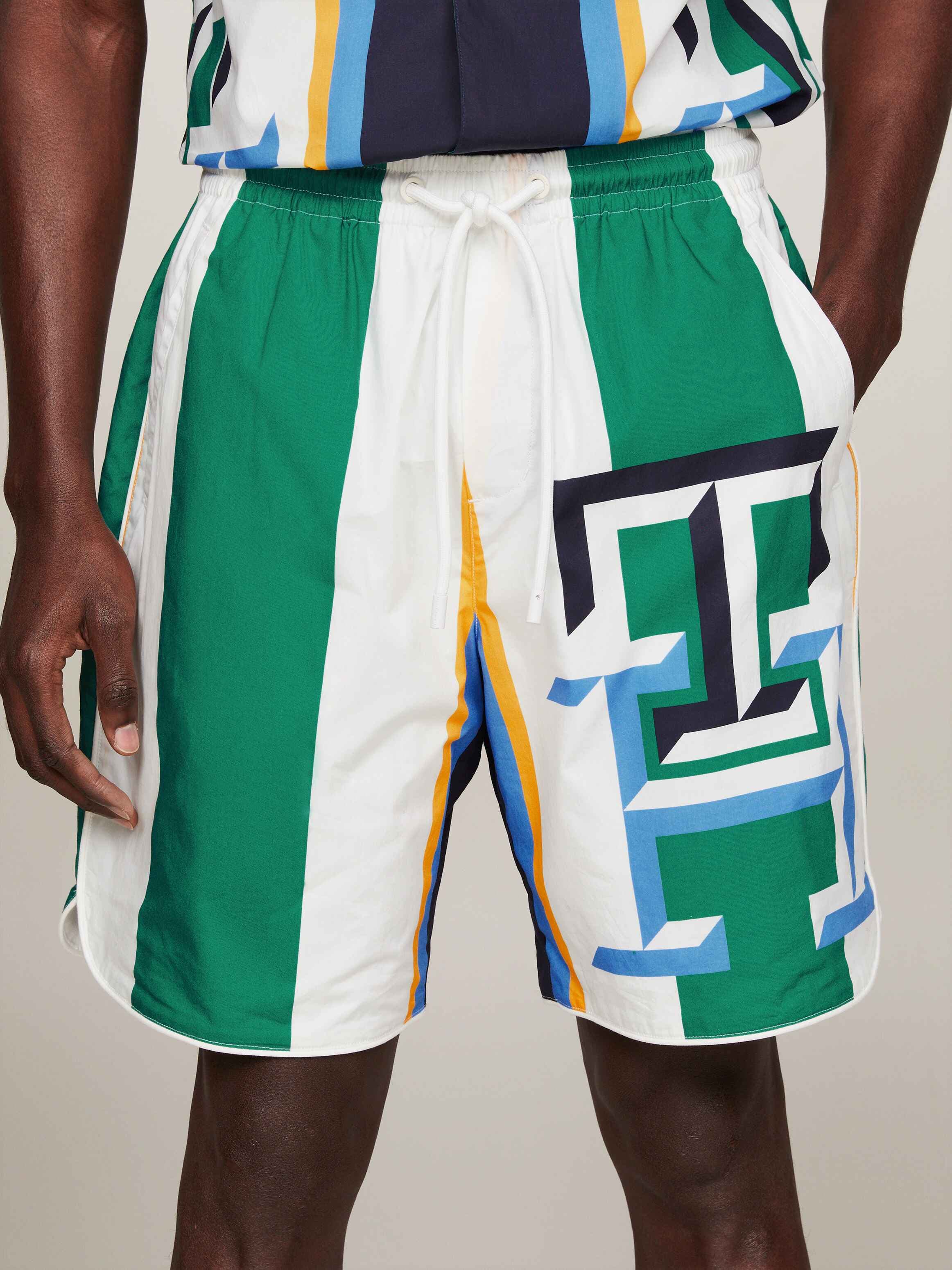 Relaxed Fit Stripe Shorts