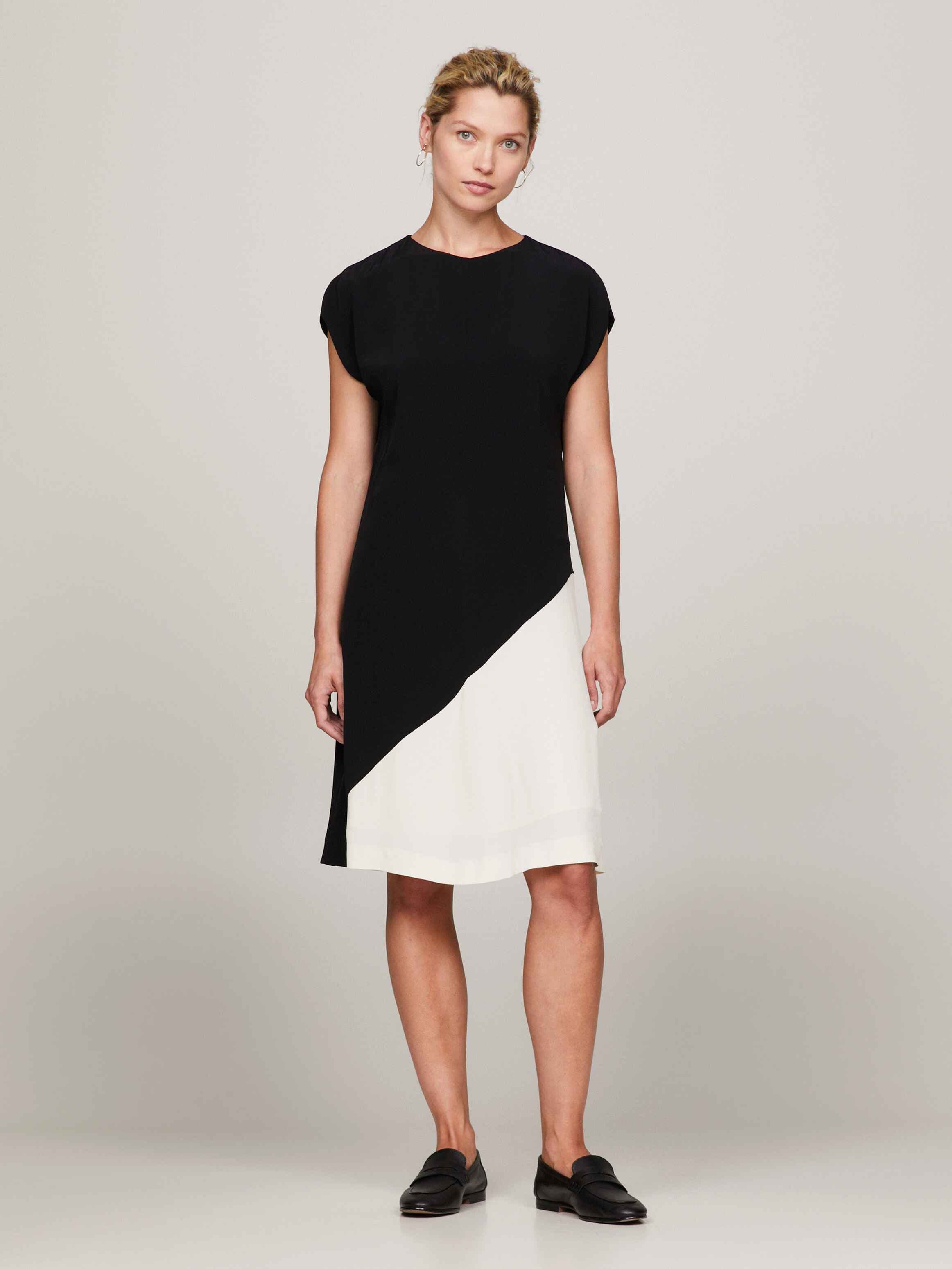 Color-Blocked Knee Length Dress