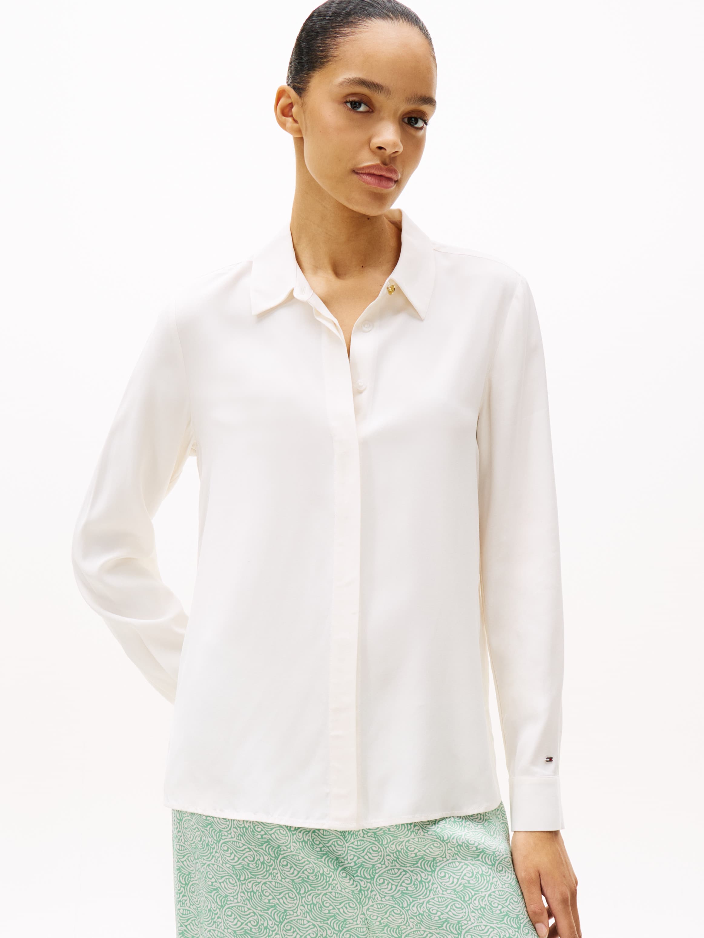 Concealed Placket Relaxed Shirt