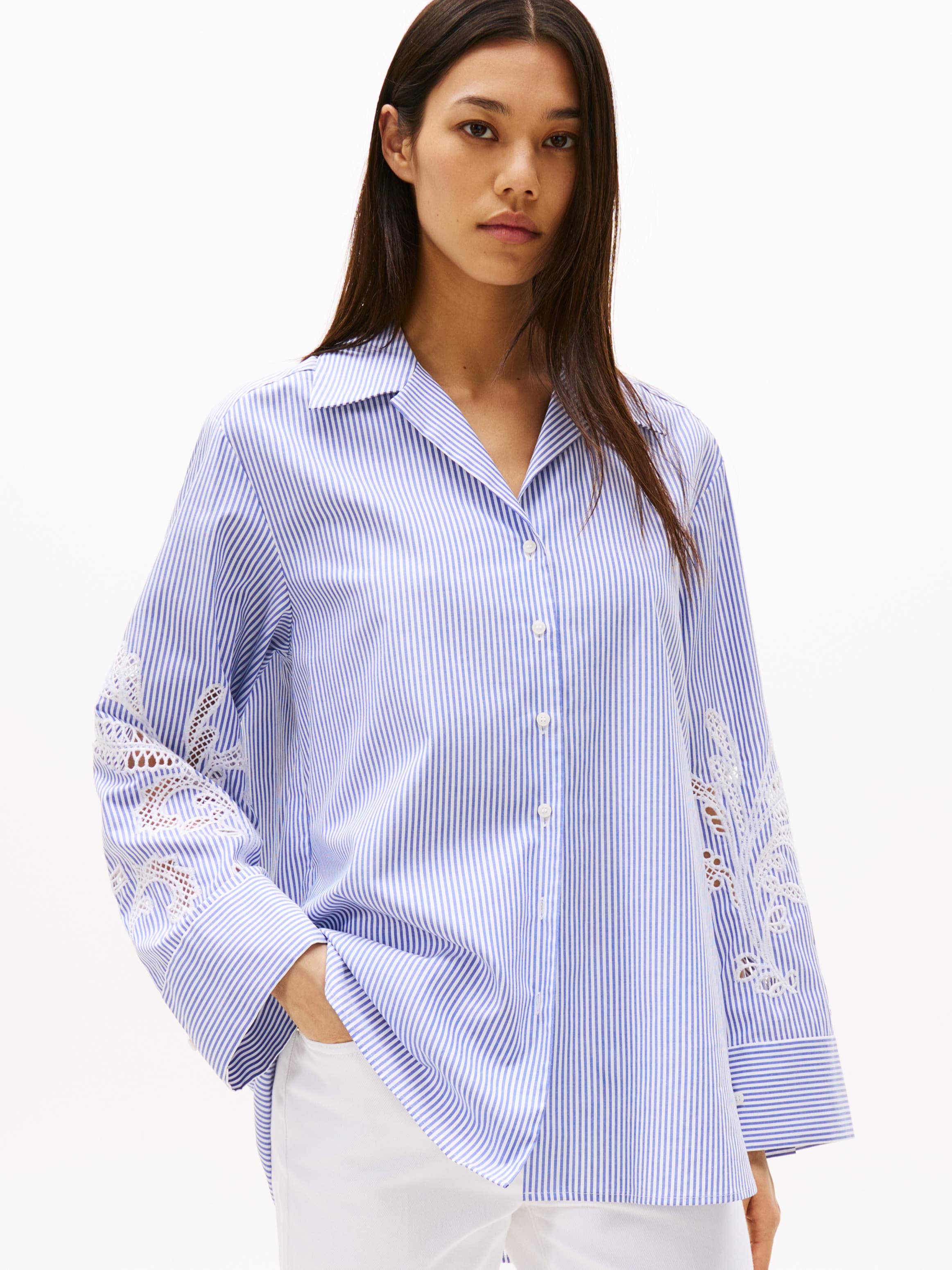 Relaxed Fit Broderie Anglaise Blouse
